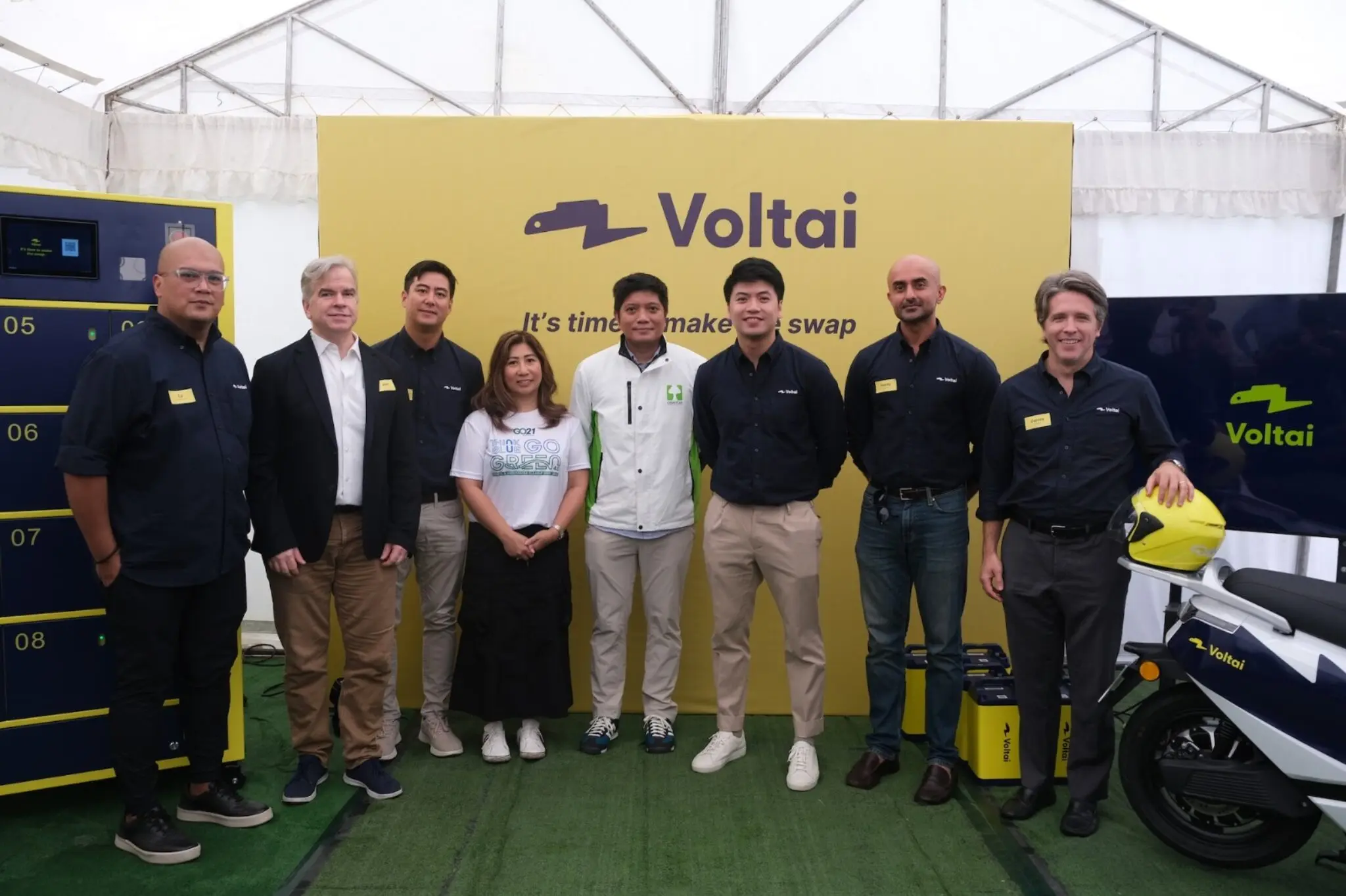 Voltai executives with PEMAP president Alma Rias and Cleanfuel Philippines marketing head at the Voltai launch event